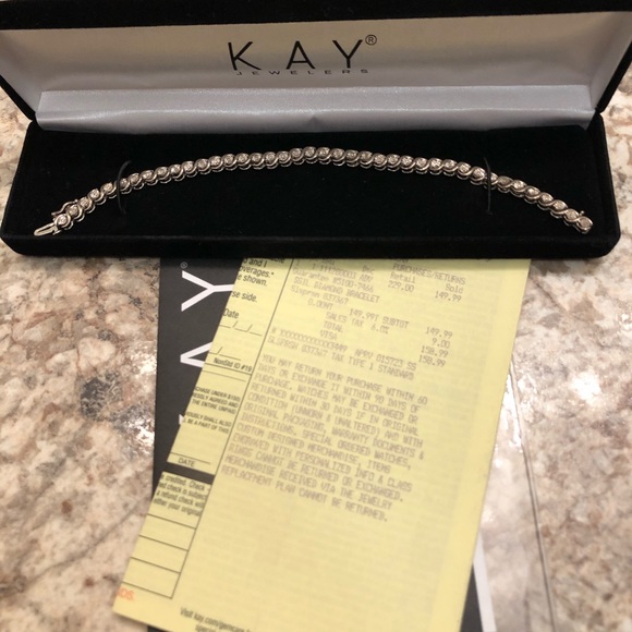 Kay Jewelers Jewelry - EUC diamond tennis bracelet Kay Jewelers Kay Jewelers Jewelry - EUC diamond tennis bracelet Kay Jewelers